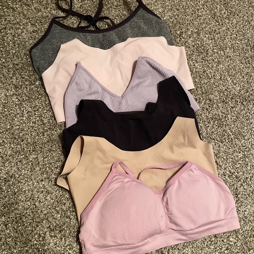 Lot of Girls Bras (6)